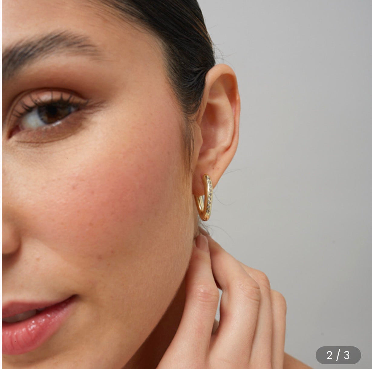 Belíssimo brincos e colar elegante