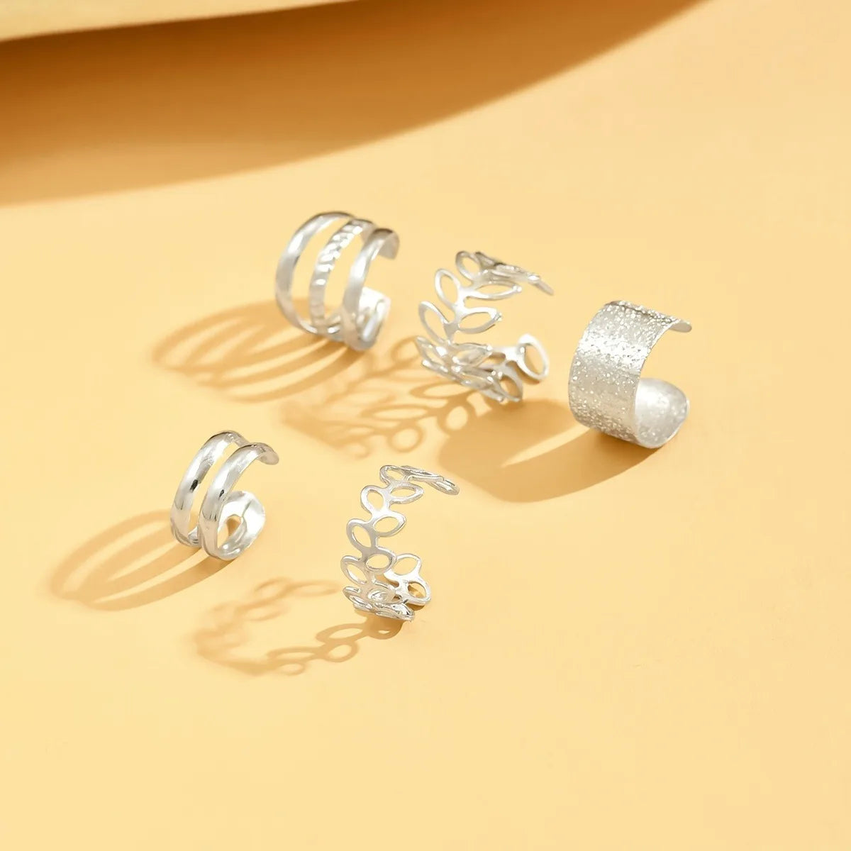 5pcs/set Trendy Elegant Design Ear Cuff Classic Elegant Style Gifts Women's No Piercing Clip silver Earrings Circle Leaf Shaped