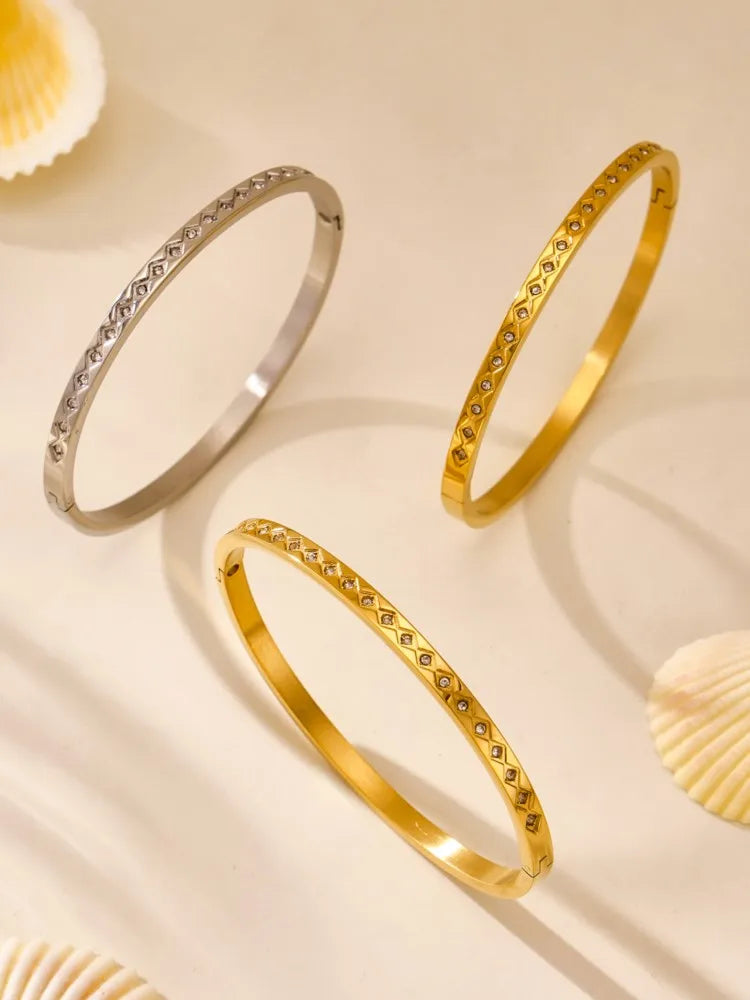 Pulseira Zircônia Cravejada Dourada - Luxo Premium