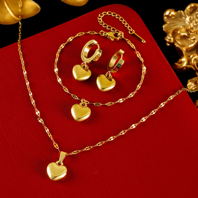 Conjunto Coração Elegante - Colar, Pulseira e Brincos